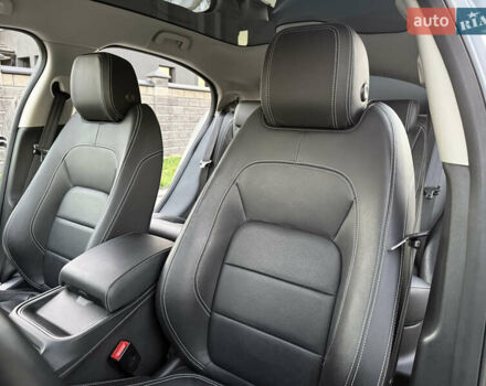 Серый Ягуар I-Pace, объемом двигателя 0 л и пробегом 88 тыс. км за 23200 $, фото 44 на Automoto.ua
