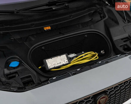Серый Ягуар I-Pace, объемом двигателя 0 л и пробегом 78 тыс. км за 27000 $, фото 44 на Automoto.ua