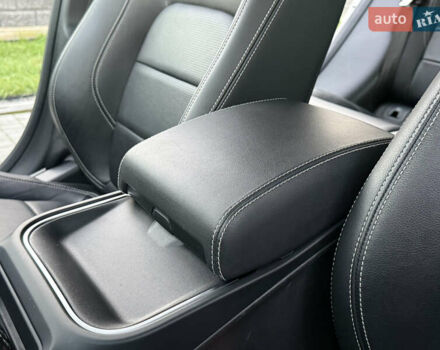 Серый Ягуар I-Pace, объемом двигателя 0 л и пробегом 88 тыс. км за 23200 $, фото 41 на Automoto.ua