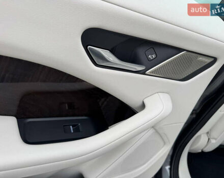 Серый Ягуар I-Pace, объемом двигателя 0 л и пробегом 80 тыс. км за 23900 $, фото 67 на Automoto.ua