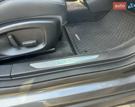 Серый Ягуар I-Pace, объемом двигателя 0 л и пробегом 86 тыс. км за 23599 $, фото 36 на Automoto.ua