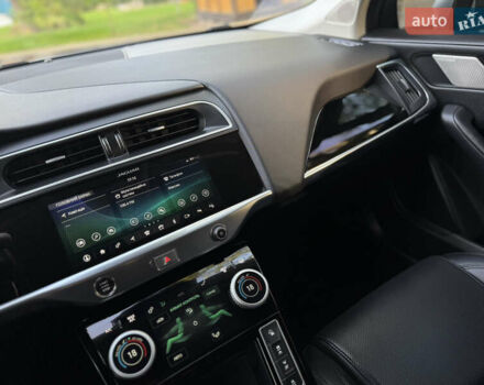 Серый Ягуар I-Pace, объемом двигателя 0 л и пробегом 158 тыс. км за 22950 $, фото 215 на Automoto.ua