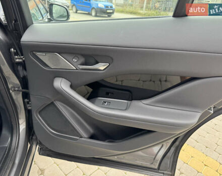 Серый Ягуар I-Pace, объемом двигателя 0 л и пробегом 148 тыс. км за 23499 $, фото 28 на Automoto.ua