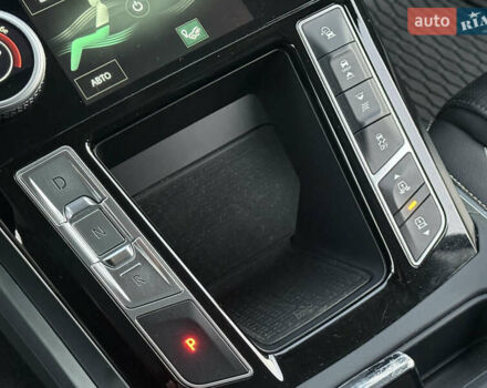 Серый Ягуар I-Pace, объемом двигателя 0 л и пробегом 88 тыс. км за 23200 $, фото 40 на Automoto.ua