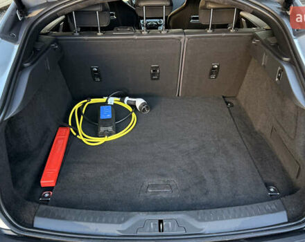 Серый Ягуар I-Pace, объемом двигателя 0 л и пробегом 87 тыс. км за 28000 $, фото 44 на Automoto.ua