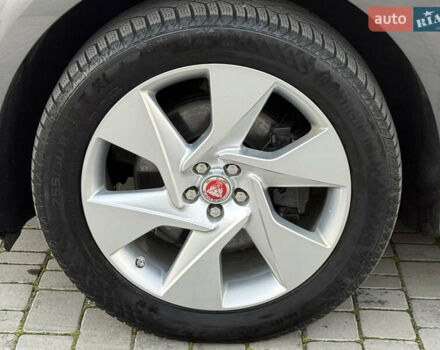 Серый Ягуар I-Pace, объемом двигателя 0 л и пробегом 88 тыс. км за 23200 $, фото 16 на Automoto.ua