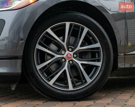 Серый Ягуар I-Pace, объемом двигателя 0 л и пробегом 78 тыс. км за 27000 $, фото 25 на Automoto.ua