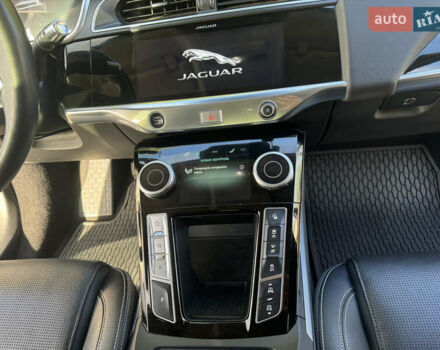 Серый Ягуар I-Pace, объемом двигателя 0 л и пробегом 86 тыс. км за 23599 $, фото 32 на Automoto.ua