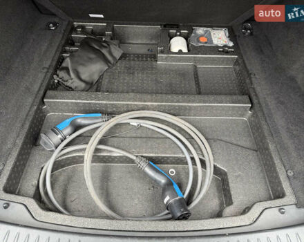 Ягуар I-Pace 2019 в Тернополе на Automoto.ua Серый Ягуар I-Pace, объемом двигателя 0 л и пробегом 128 тыс. км за 22300 $, фото 19 на Automoto.ua