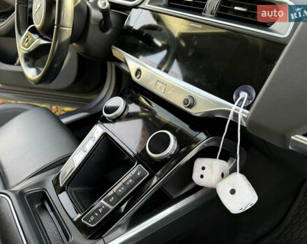 Серый Ягуар I-Pace, объемом двигателя 0 л и пробегом 112 тыс. км за 22999 $, фото 31 на Automoto.ua