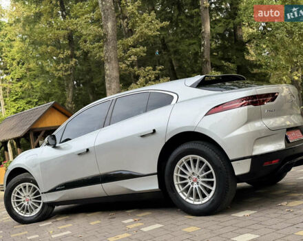 Серый Ягуар I-Pace, объемом двигателя 0 л и пробегом 158 тыс. км за 22950 $, фото 50 на Automoto.ua