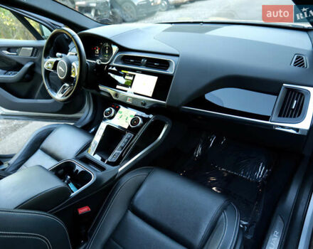 Серый Ягуар I-Pace, объемом двигателя 0 л и пробегом 37 тыс. км за 20000 $, фото 6 на Automoto.ua