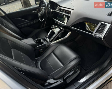 Серый Ягуар I-Pace, объемом двигателя 0 л и пробегом 158 тыс. км за 22950 $, фото 141 на Automoto.ua