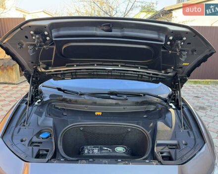 Сірий Ягуар I-Pace, об'ємом двигуна 0 л та пробігом 92 тис. км за 20999 $, фото 40 на Automoto.ua