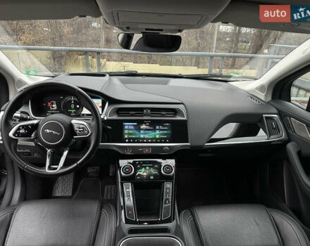 Серый Ягуар I-Pace, объемом двигателя 0 л и пробегом 94 тыс. км за 22900 $, фото 64 на Automoto.ua