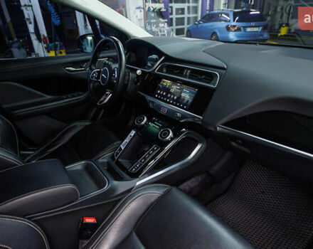 Серый Ягуар I-Pace, объемом двигателя 0 л и пробегом 60 тыс. км за 27500 $, фото 24 на Automoto.ua