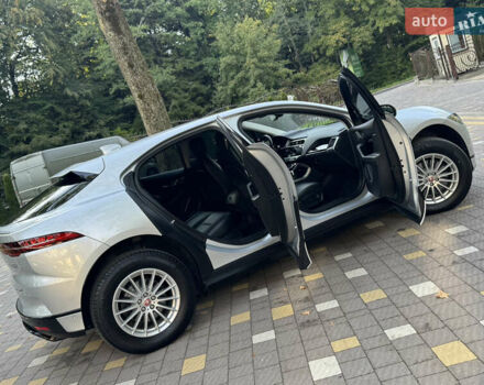 Серый Ягуар I-Pace, объемом двигателя 0 л и пробегом 158 тыс. км за 22950 $, фото 128 на Automoto.ua