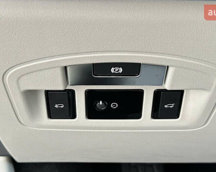 Серый Ягуар I-Pace, объемом двигателя 0 л и пробегом 68 тыс. км за 28950 $, фото 27 на Automoto.ua