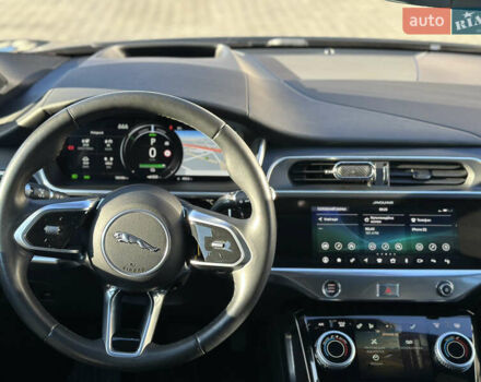 Серый Ягуар I-Pace, объемом двигателя 0 л и пробегом 106 тыс. км за 22900 $, фото 2 на Automoto.ua