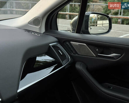 Серый Ягуар I-Pace, объемом двигателя 0 л и пробегом 104 тыс. км за 24499 $, фото 23 на Automoto.ua