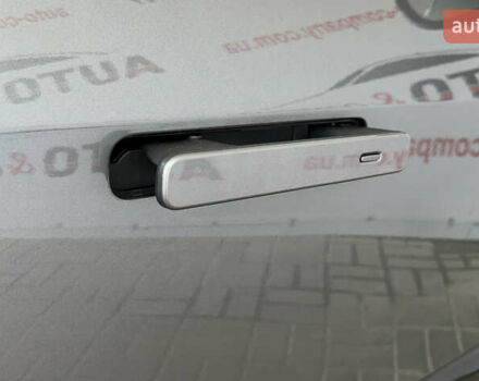 Серый Ягуар I-Pace, объемом двигателя 0 л и пробегом 68 тыс. км за 28950 $, фото 16 на Automoto.ua