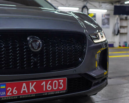 Серый Ягуар I-Pace, объемом двигателя 0 л и пробегом 60 тыс. км за 27500 $, фото 5 на Automoto.ua