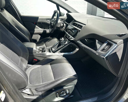 Серый Ягуар I-Pace, объемом двигателя 0 л и пробегом 82 тыс. км за 21500 $, фото 7 на Automoto.ua