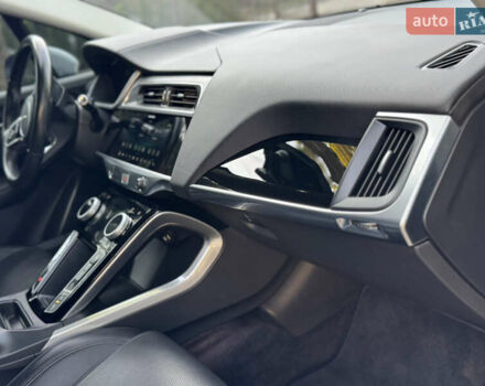 Серый Ягуар I-Pace, объемом двигателя 0 л и пробегом 158 тыс. км за 22950 $, фото 160 на Automoto.ua