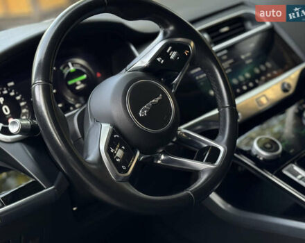 Серый Ягуар I-Pace, объемом двигателя 0 л и пробегом 158 тыс. км за 22950 $, фото 163 на Automoto.ua