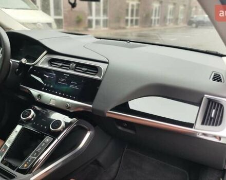 Серый Ягуар I-Pace, объемом двигателя 0 л и пробегом 66 тыс. км за 25500 $, фото 60 на Automoto.ua