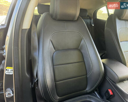 Серый Ягуар I-Pace, объемом двигателя 0 л и пробегом 86 тыс. км за 23599 $, фото 34 на Automoto.ua