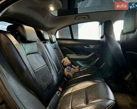 Серый Ягуар I-Pace, объемом двигателя 0 л и пробегом 83 тыс. км за 25000 $, фото 6 на Automoto.ua