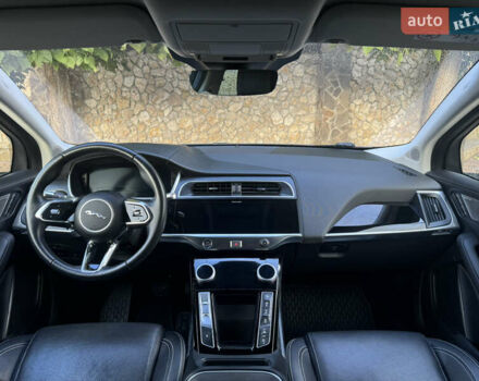 Серый Ягуар I-Pace, объемом двигателя 0 л и пробегом 86 тыс. км за 23599 $, фото 25 на Automoto.ua