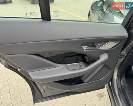 Серый Ягуар I-Pace, объемом двигателя 0 л и пробегом 148 тыс. км за 23499 $, фото 30 на Automoto.ua