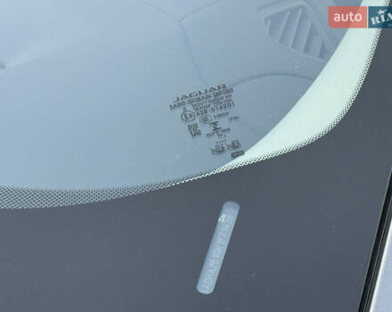 Серый Ягуар I-Pace, объемом двигателя 0 л и пробегом 88 тыс. км за 23200 $, фото 8 на Automoto.ua