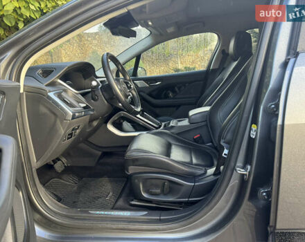 Серый Ягуар I-Pace, объемом двигателя 0 л и пробегом 86 тыс. км за 23599 $, фото 27 на Automoto.ua