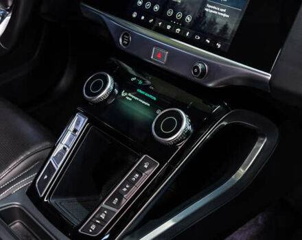 Серый Ягуар I-Pace, объемом двигателя 0 л и пробегом 60 тыс. км за 27500 $, фото 19 на Automoto.ua