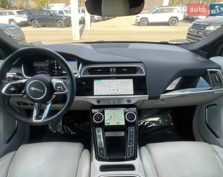 Серый Ягуар I-Pace, объемом двигателя 0 л и пробегом 66 тыс. км за 19800 $, фото 7 на Automoto.ua