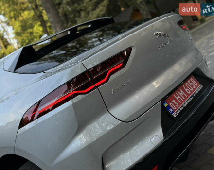 Серый Ягуар I-Pace, объемом двигателя 0 л и пробегом 158 тыс. км за 22950 $, фото 256 на Automoto.ua