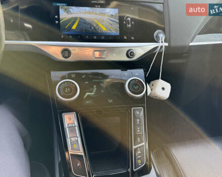 Серый Ягуар I-Pace, объемом двигателя 0 л и пробегом 112 тыс. км за 22999 $, фото 71 на Automoto.ua