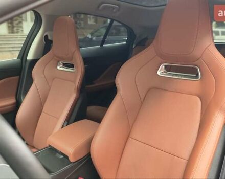Серый Ягуар I-Pace, объемом двигателя 0 л и пробегом 66 тыс. км за 25500 $, фото 79 на Automoto.ua