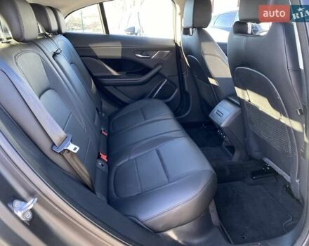 Серый Ягуар I-Pace, объемом двигателя 0 л и пробегом 95 тыс. км за 23900 $, фото 88 на Automoto.ua