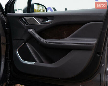 Серый Ягуар I-Pace, объемом двигателя 0 л и пробегом 78 тыс. км за 27000 $, фото 62 на Automoto.ua