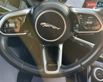 Серый Ягуар I-Pace, объемом двигателя 0 л и пробегом 112 тыс. км за 22999 $, фото 72 на Automoto.ua