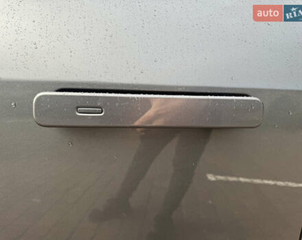 Серый Ягуар I-Pace, объемом двигателя 0 л и пробегом 86 тыс. км за 23599 $, фото 17 на Automoto.ua