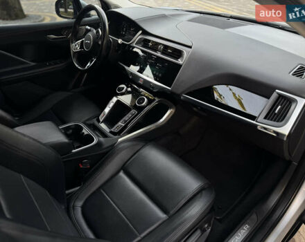 Серый Ягуар I-Pace, объемом двигателя 0 л и пробегом 158 тыс. км за 22950 $, фото 135 на Automoto.ua