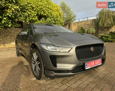 Серый Ягуар I-Pace, объемом двигателя 0 л и пробегом 86 тыс. км за 23599 $, фото 5 на Automoto.ua