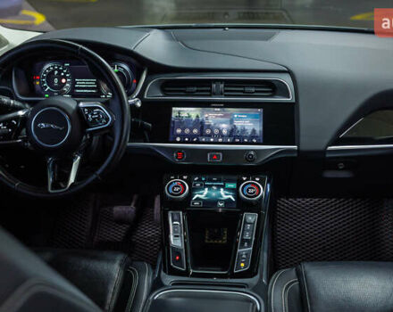 Серый Ягуар I-Pace, объемом двигателя 0 л и пробегом 60 тыс. км за 27500 $, фото 15 на Automoto.ua