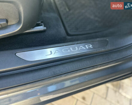 Серый Ягуар I-Pace, объемом двигателя 0 л и пробегом 106 тыс. км за 22900 $, фото 56 на Automoto.ua