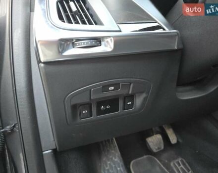 Серый Ягуар I-Pace, объемом двигателя 0 л и пробегом 97 тыс. км за 22950 $, фото 32 на Automoto.ua